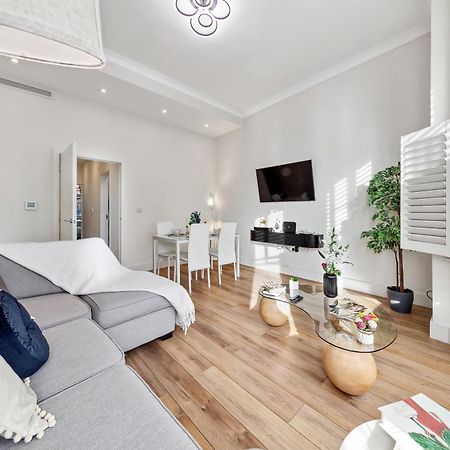 ロンドンCozy Flat In South Kensingtonアパートメント エクステリア 写真